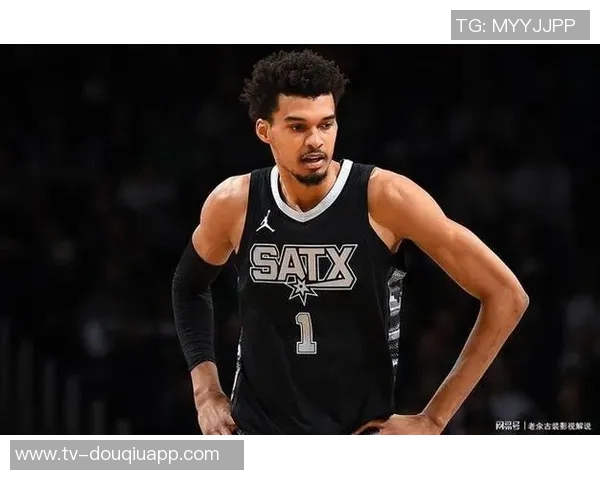 马刺主帅解析文班关键时刻表现强调放慢节奏的重要性