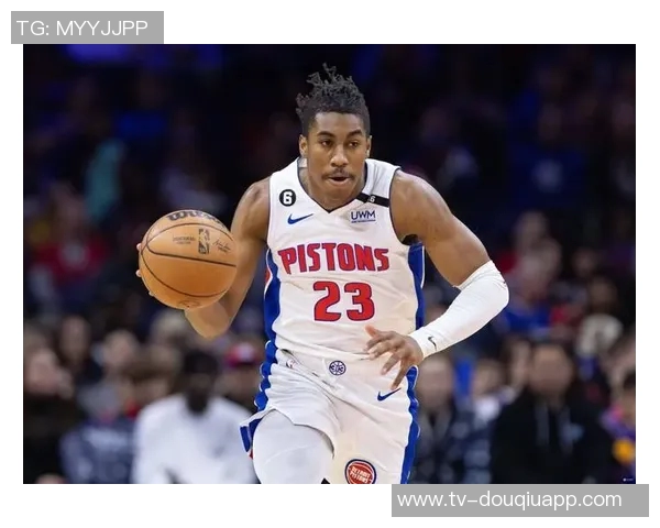 黄蜂主帅称迪亚巴特凭借出色表现赢得首发位置在攻防两端影响显著