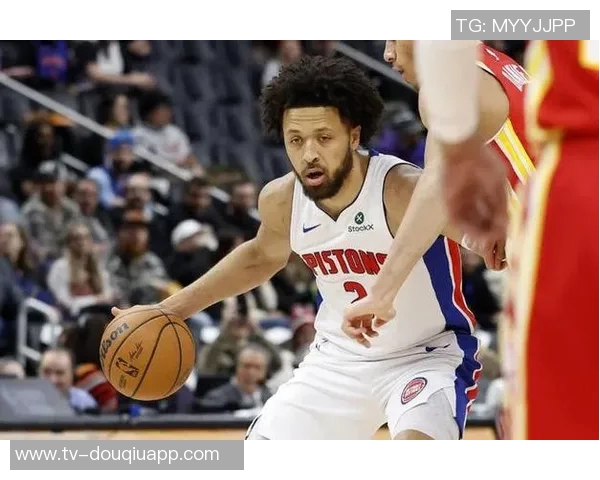 康宁汉姆近期状态火热场均28分助攻数超11次三分命中率接近44 康宁汉姆近期状态火热场均28分助攻数超11次三分命中率接近44